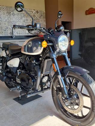 ROYAL ENFIELD SHOTGUN 650 STENCIL WHITE ROYAL ENFIELD SHOTGUN 650 STENCIL WHITE